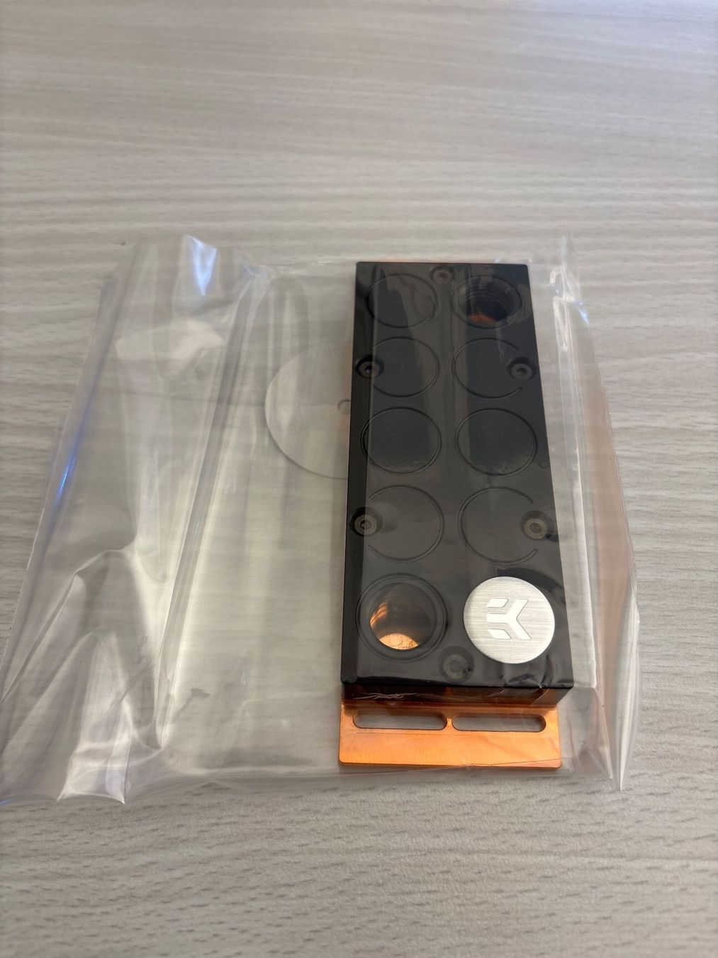 PCs: EK-RAM Monarch X4 - Acetal CSQ – D'occasion à Fribourg par DASH-D 2