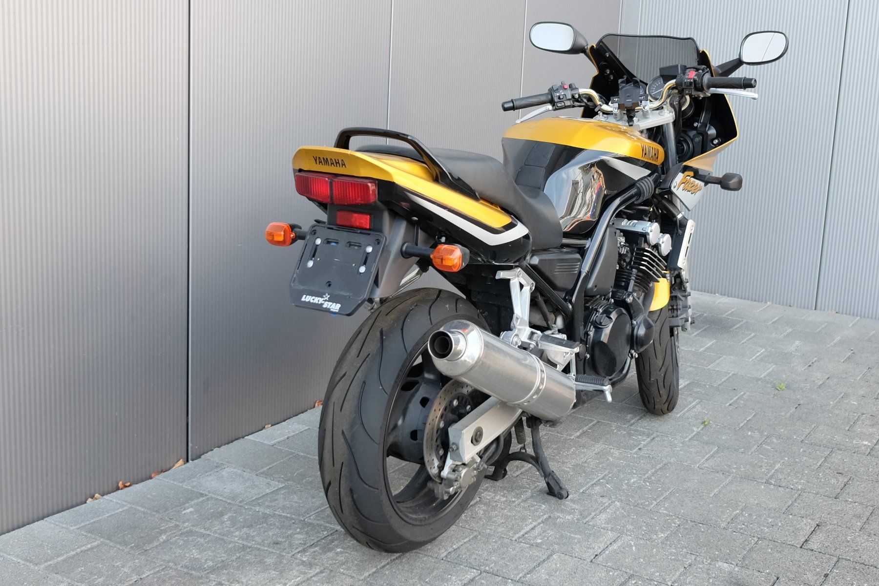 Yamaha Touring: Yamaha FZS600 – Usato da Sargans venduto da pirelli146 5