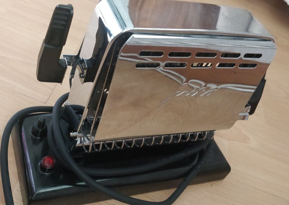 Stylisher Schweizer Design Klassiker Toaster Kaufen auf Ricardo