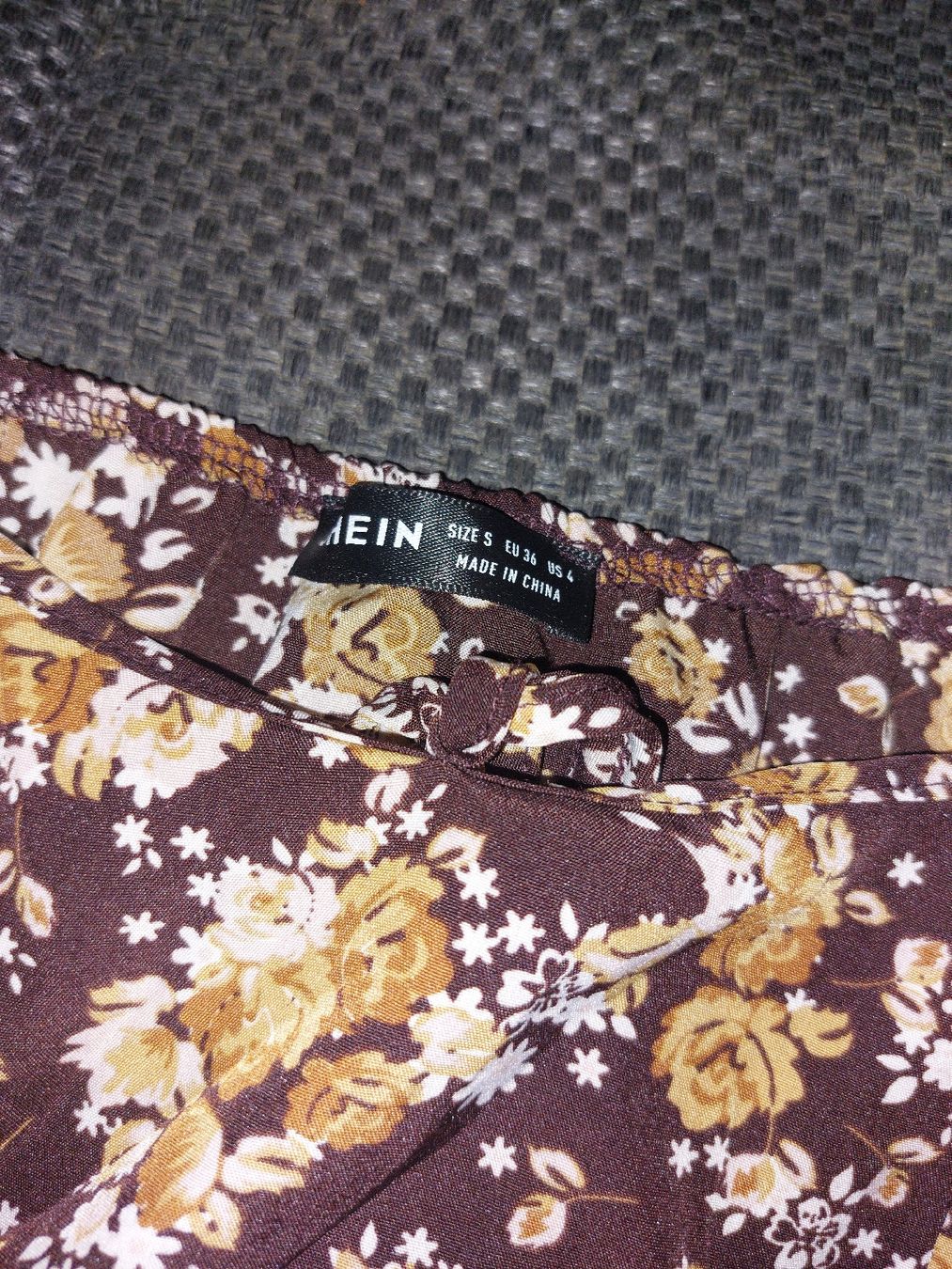 Shein Vestiti: Kleid geblümt braun Grösse S – Nuovo (secondo la descrizione) da Gwatt (Thun) venduto da B.D.999 1