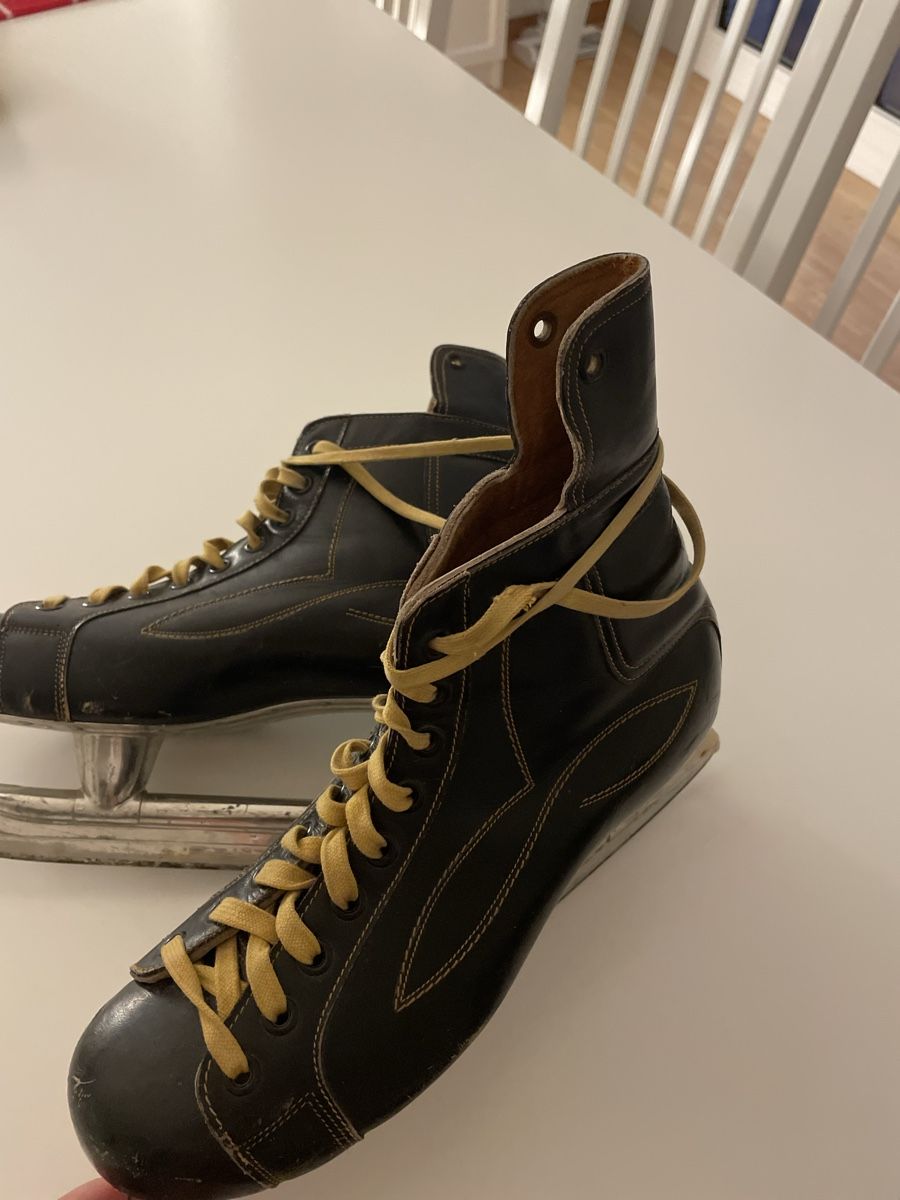 Schlittschuhe: Vintage Schlittschuhe – Gebraucht aus Langnau i. E. von fab_yv5c 2