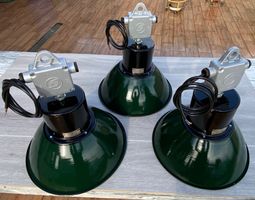 3 Original Industrielampen – restauriert & bereit