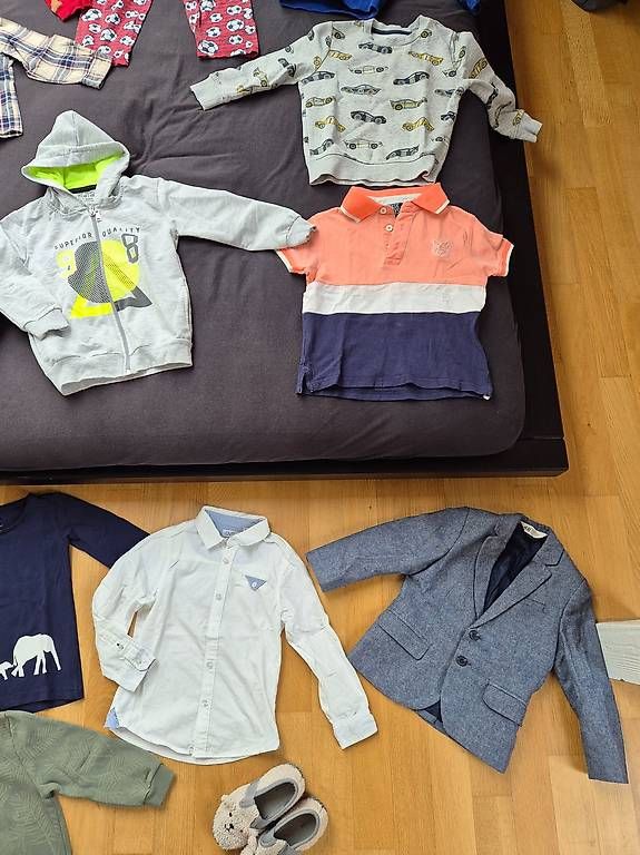 Lotti & Set di vestiti: Jungenkleiderpaket Gr. 104 – Usato da Kriens venduto da Moana89 2
