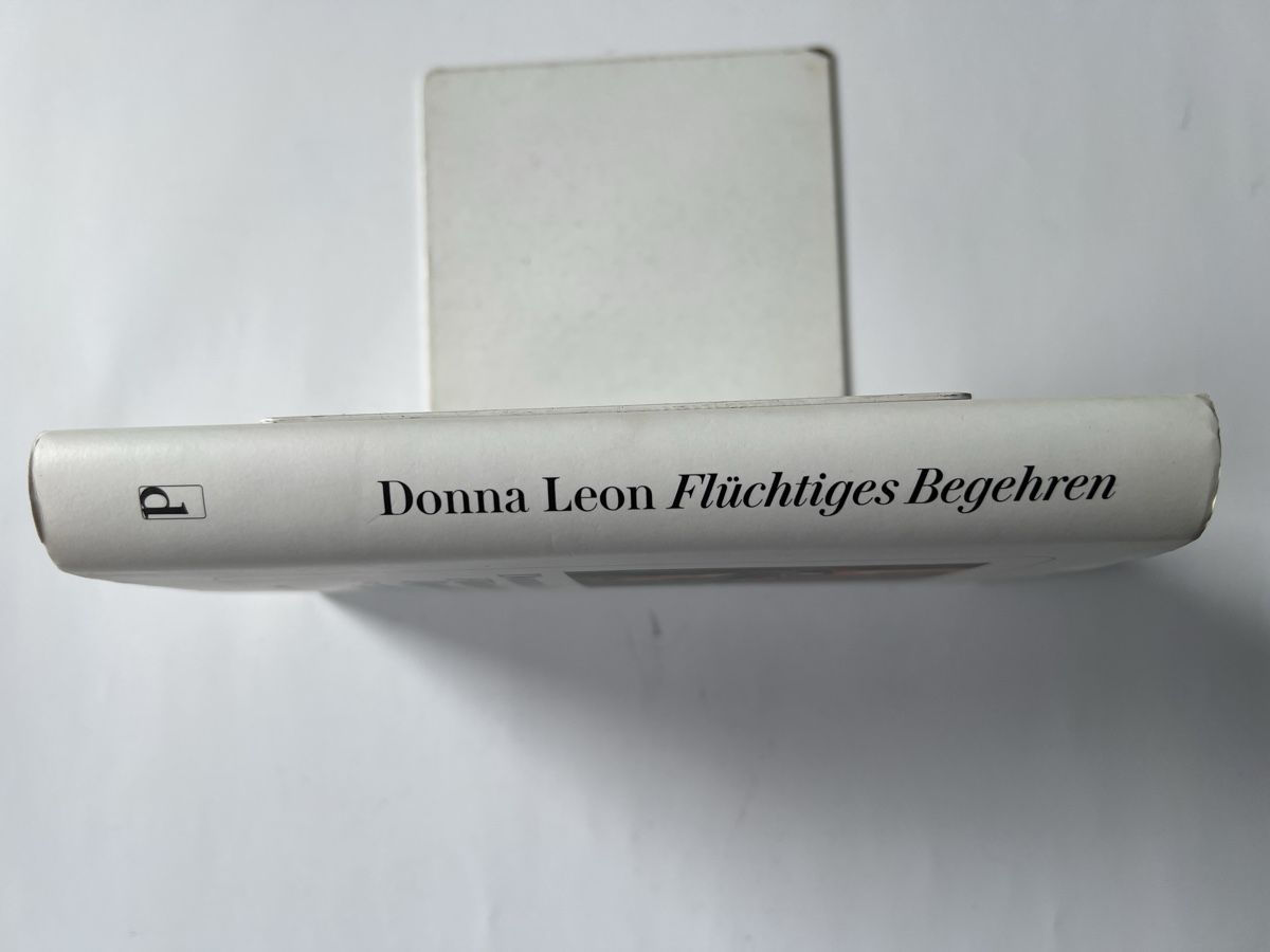 Libri: Donna Leon Flüchtiges Begehen – Usato da Luzern venduto da nochnichtaltpapier 2