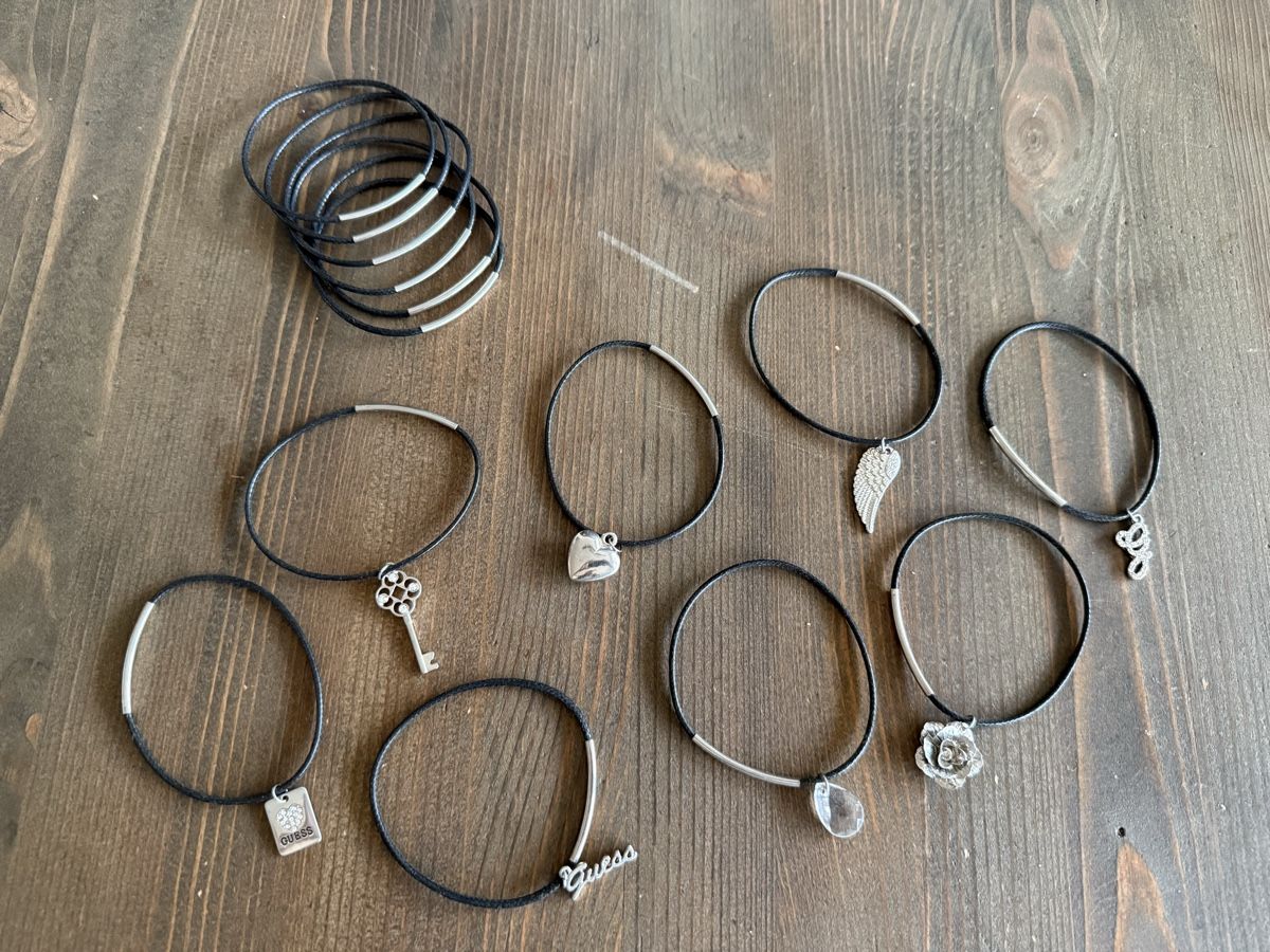 Guess Bracciali & Braccialetti: Guess Armbänder Set, Modeschmuck, Sommer Accessoire! – Usato da Leissigen venduto da tahari