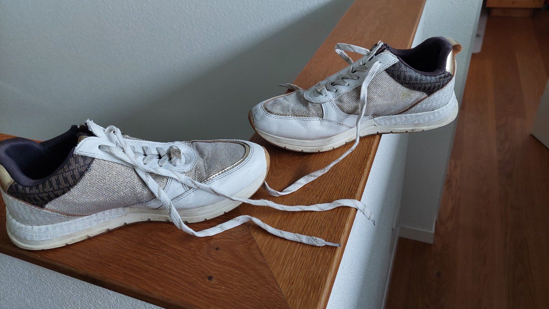 Tamaris Scarpe per ragazze: Tamaris Mädchen Schuhe gr 39 – Usato da Kaltbrunn venduto da AB92 2