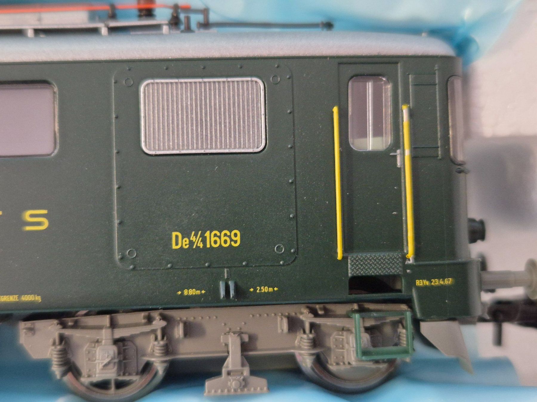 Roco Modelleisenbahnen: ROCO 63537 - SBB-CFF De 4/4 1669 - H0 digital DCC – Gebraucht aus St-Léonard von thipif 2