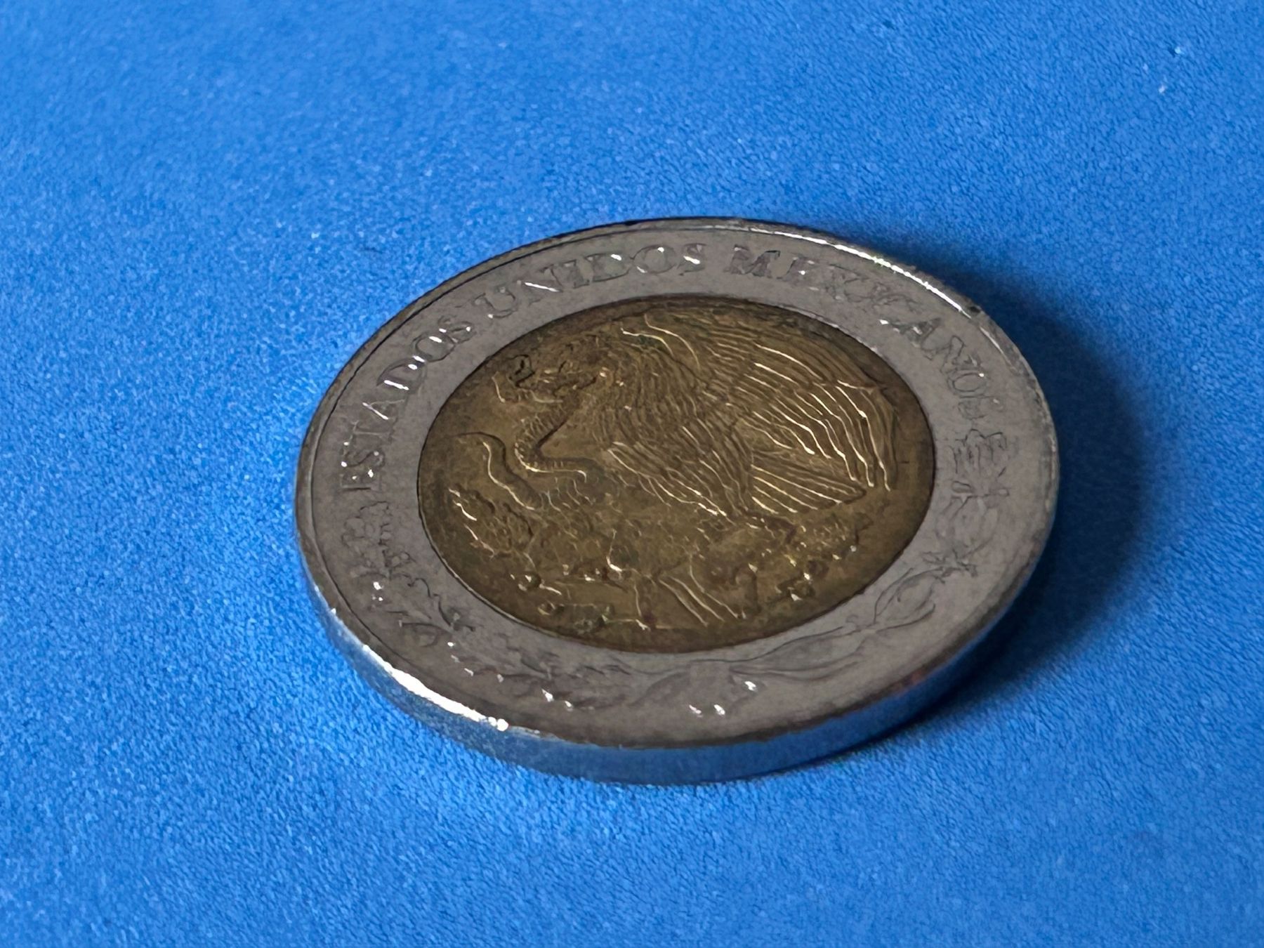 Tutti le monete: Mexico - 2 Pesos 2013 – Usato da Corcelles NE venduto da AJKader 9