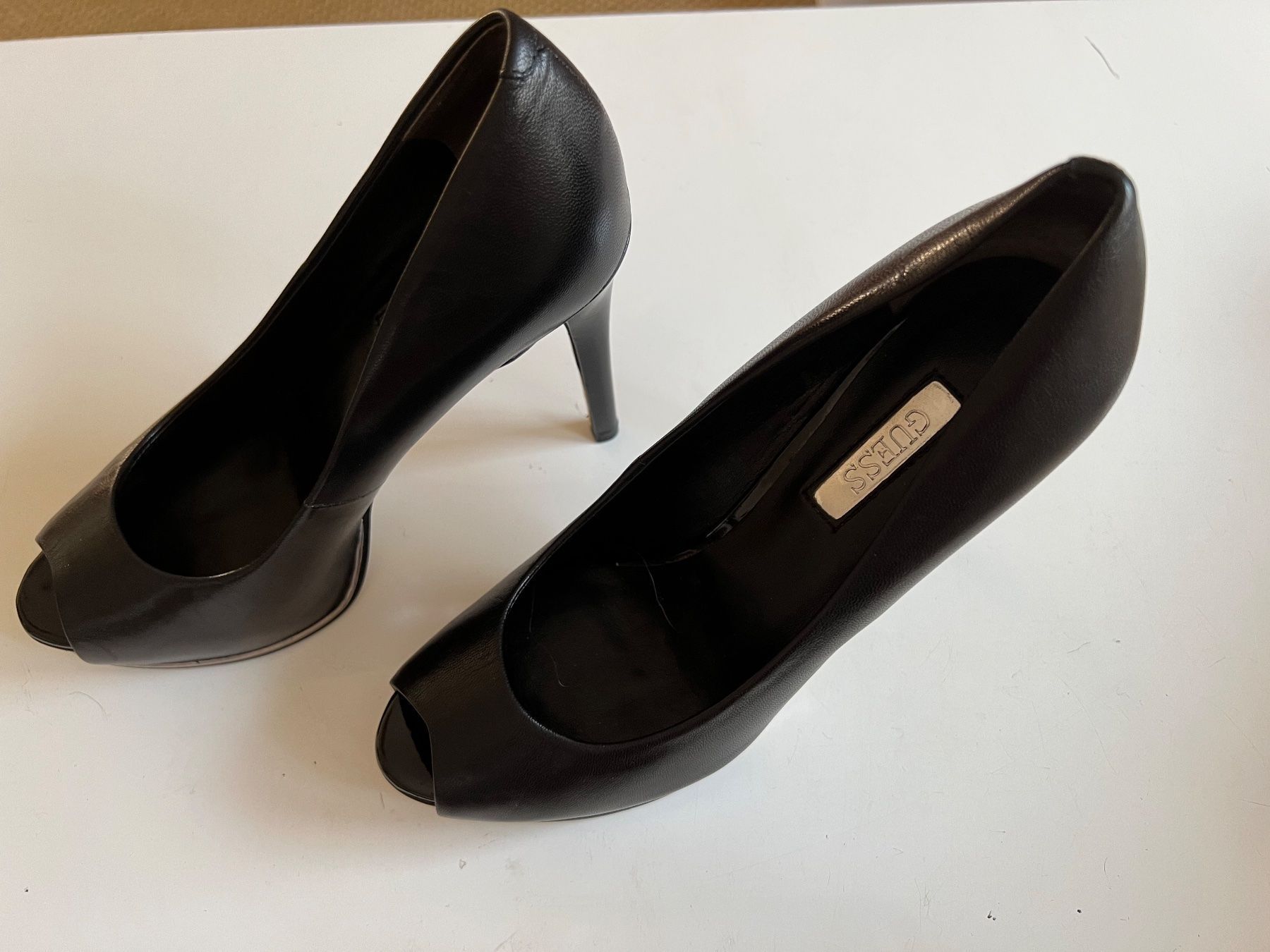 Guess Damenschuhe: Guess – Gebraucht aus Pully von Kalissa 3