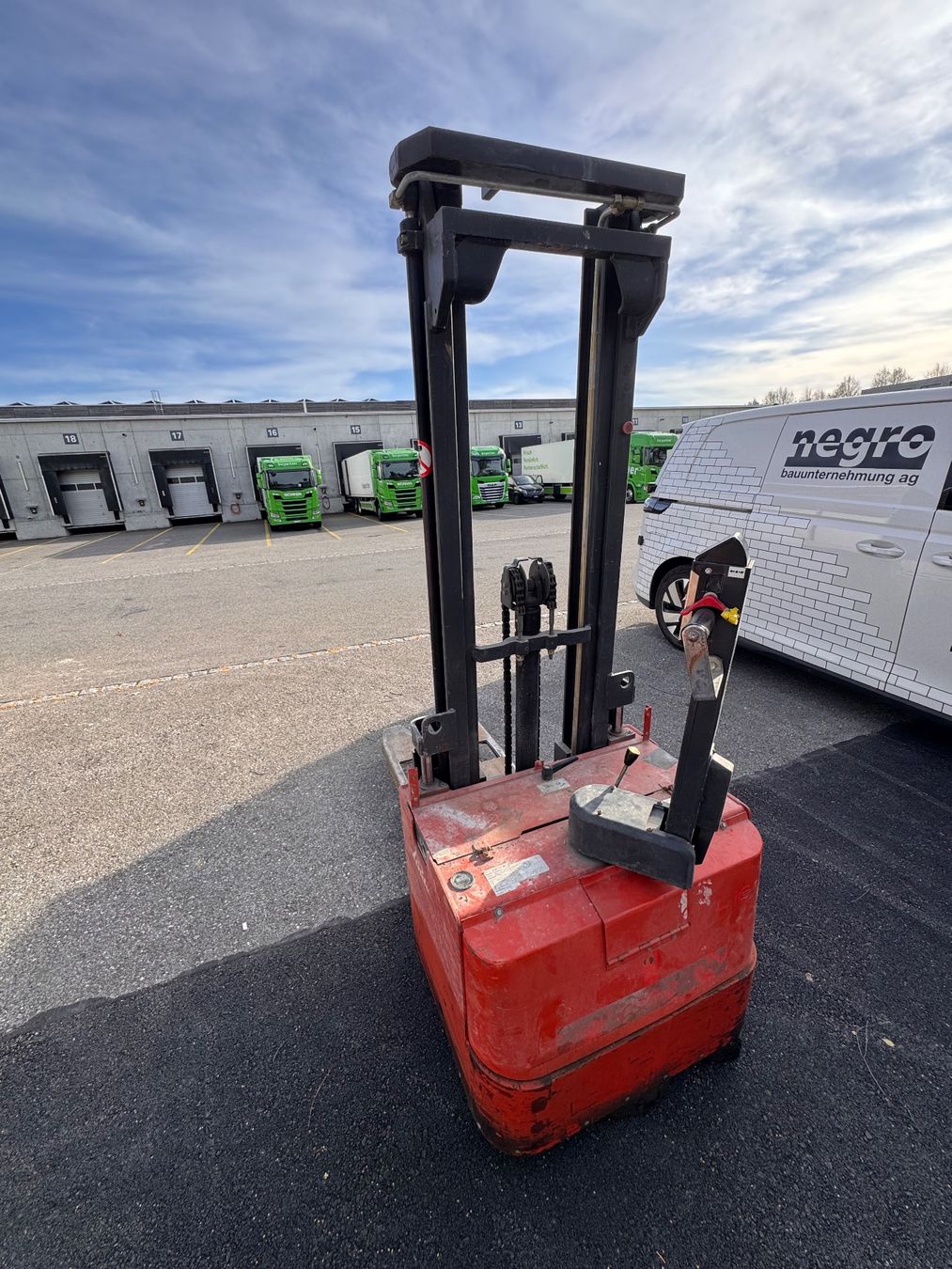 Linde Carrelli elevatori e a forche: Linde Ameise Hochhubwagen – Usato da Seon venduto da claudio.n 5