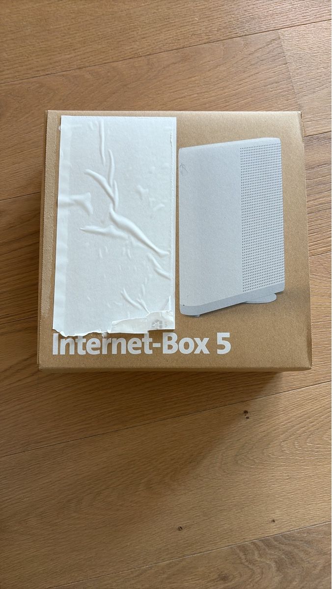 Swisscom Modems & Routeurs: NEUE, Swisscom Internet-Box 5 – Neuf avec emballage d'origine à Steffisburg par Gretchenfrage 1