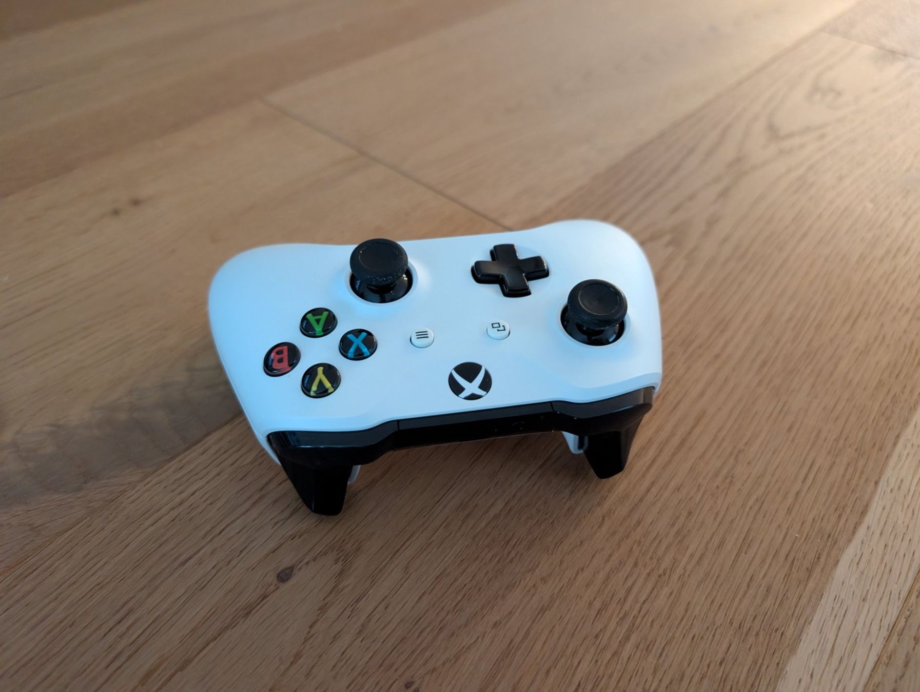 Microsoft Consoles: Xbox One S 500 GB – D'occasion à Zollikofen par tantun 4