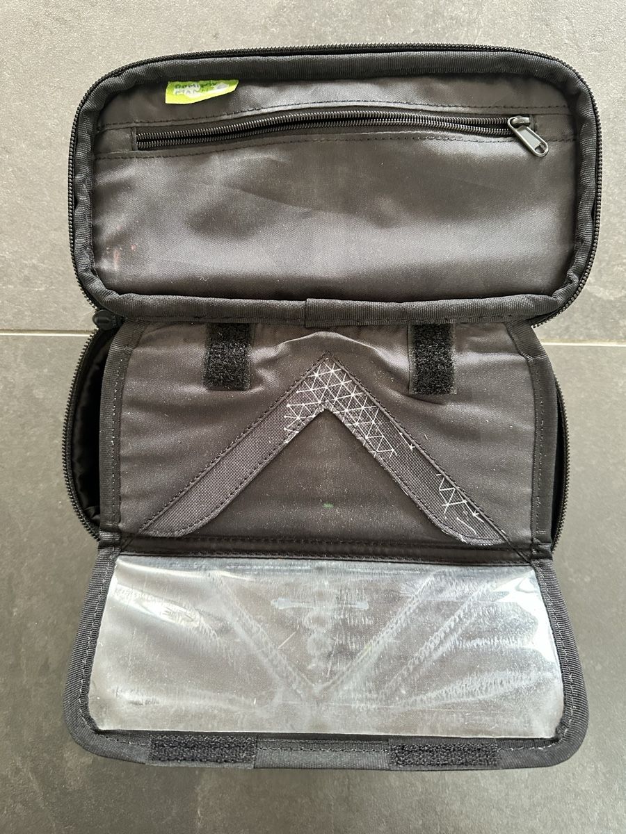 Satch Zaini: Schwarzer Schulrucksack von Satch – Usato da Ittigen venduto da jusdan2010 8
