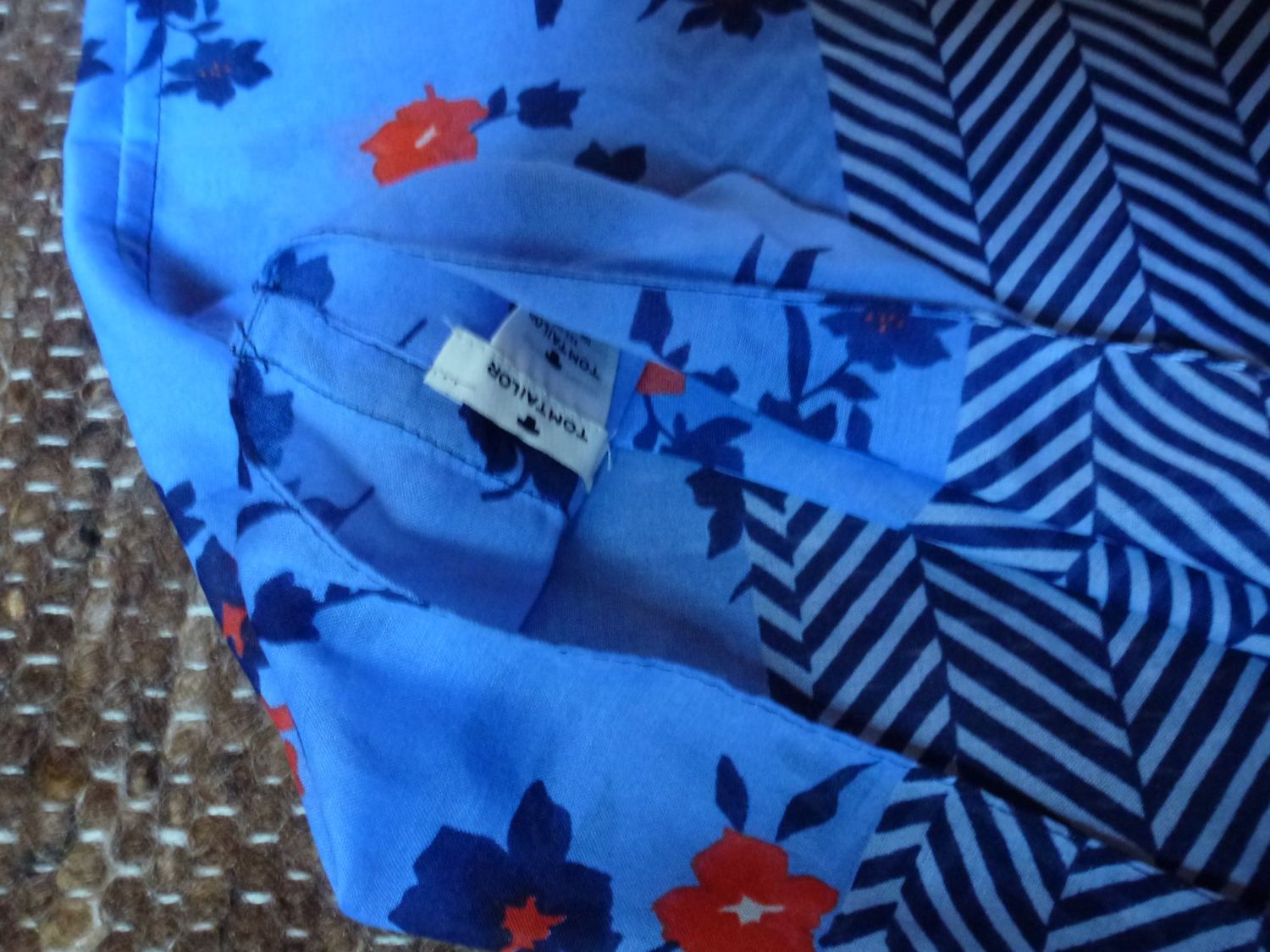 Tom Tailor Foulard & Sciarpe: Loop - Tom Tailor - One Size - 90 x 170 cm – Nuovo (secondo la descrizione) da Mühlrüti venduto da Dadadachs 4