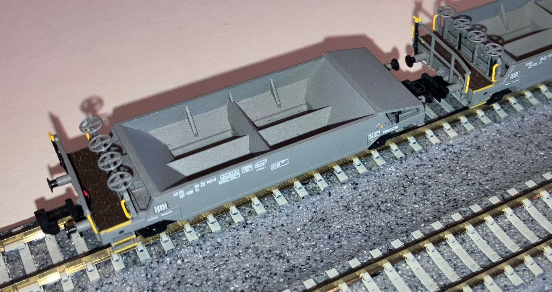 Liliput Modelleisenbahnen: Liliput Schotterwagen-Set 3-teilig SBB – Gebraucht aus Dompierre VD von immorentes 2