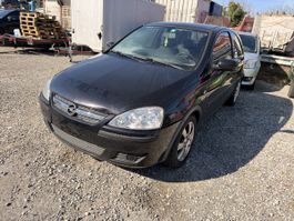 Opel corsa 1.2 essence