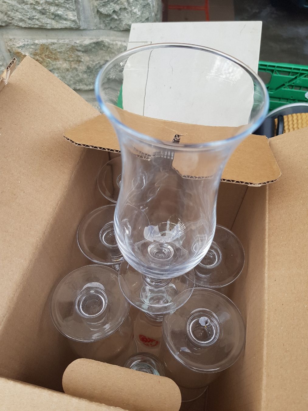 Bicchieri: 6 verres a cocktail – Usato da Sion venduto da mani785