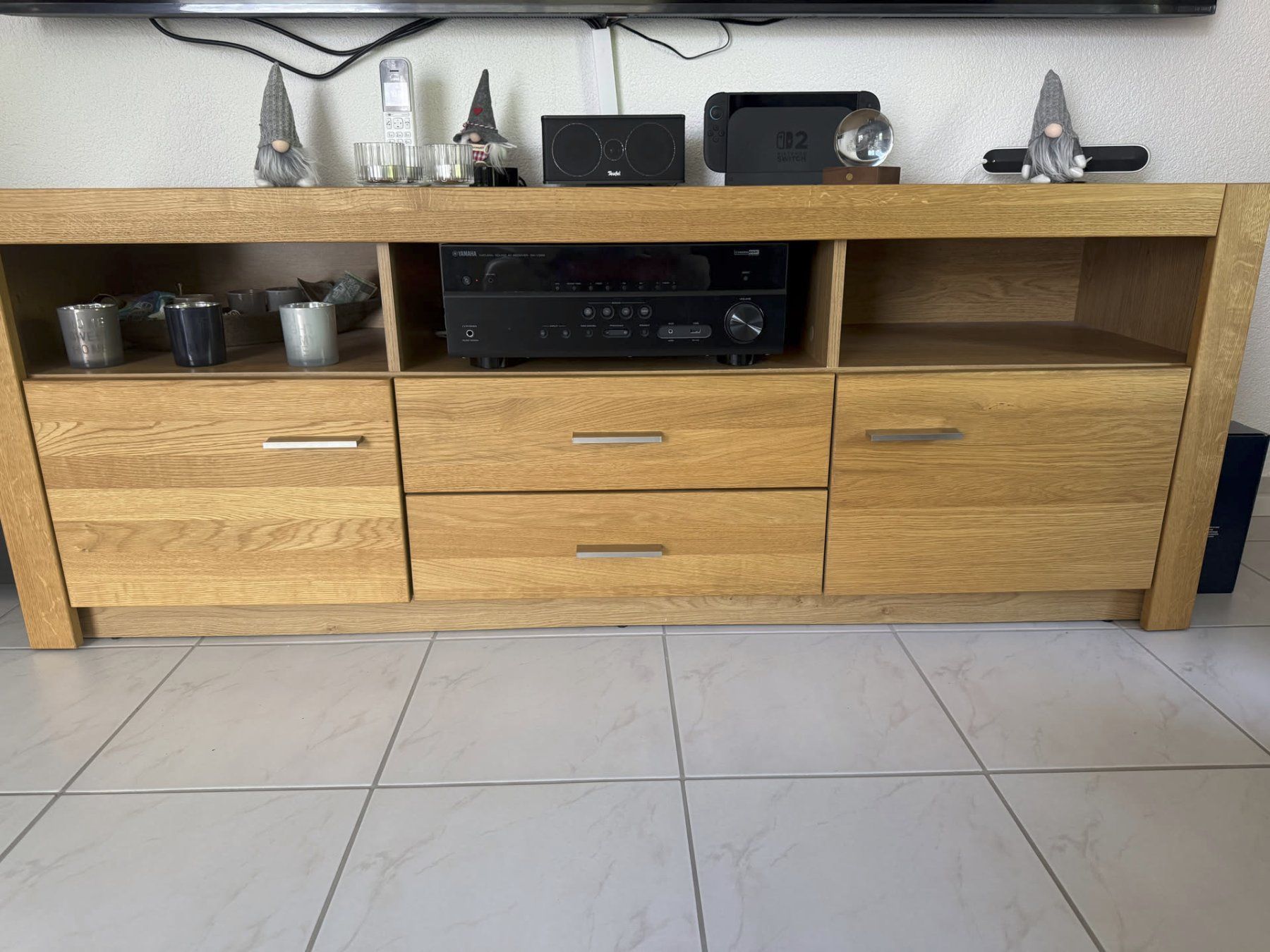 Armadi: Komplette Wohnwand / Wohnzimmermöbel in Eiche-Optik – Usato da Kirchberg SG venduto da Erudash