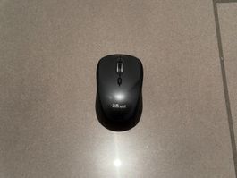 Souris sans fil Trust noir bon état
