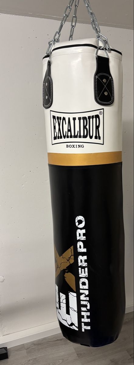 Sacchi da boxe: Excalibur Boxsack Thunder Pro - Top Zustand. – Usato da Kallern venduto da Xerion94