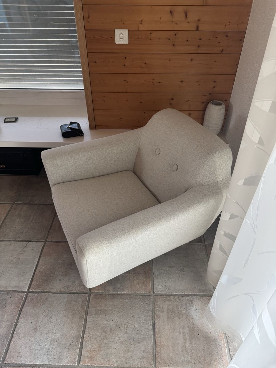 Ikea Fauteuils: IKEA Arm Chair  – Neuf (Voir description) à Sutz par tho_xn6t 2
