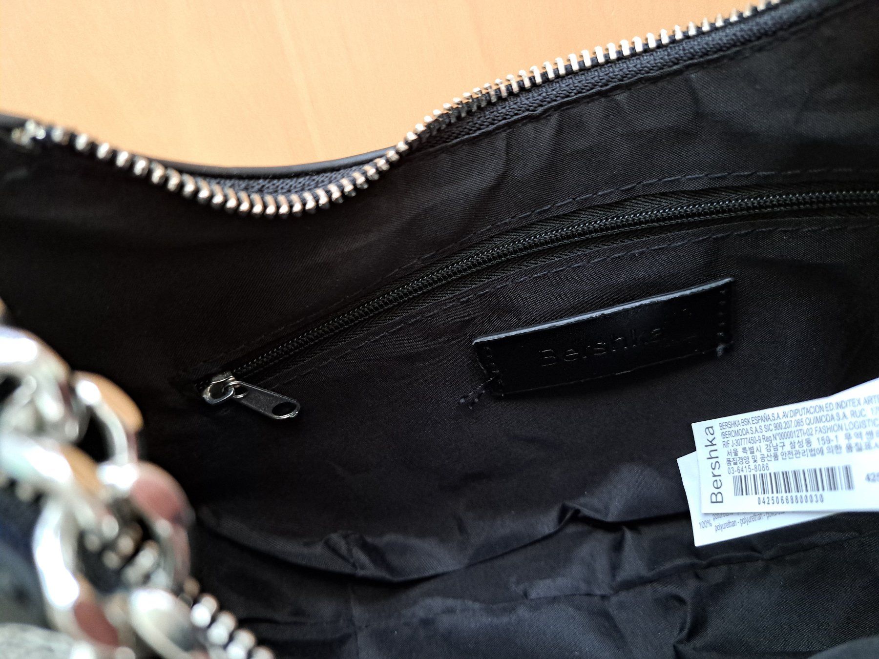 Borse da donna: Tasche Bershka mit Schlangenmuster – Usato da Pfaffnau venduto da hjp01 3