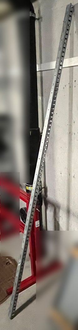 Errex Scaffali: 1 ERREX Pfeiler 200 cm mit Plastikfüsse / neu – Nuovo (secondo la descrizione) da Ostermundigen venduto da Chrisascht