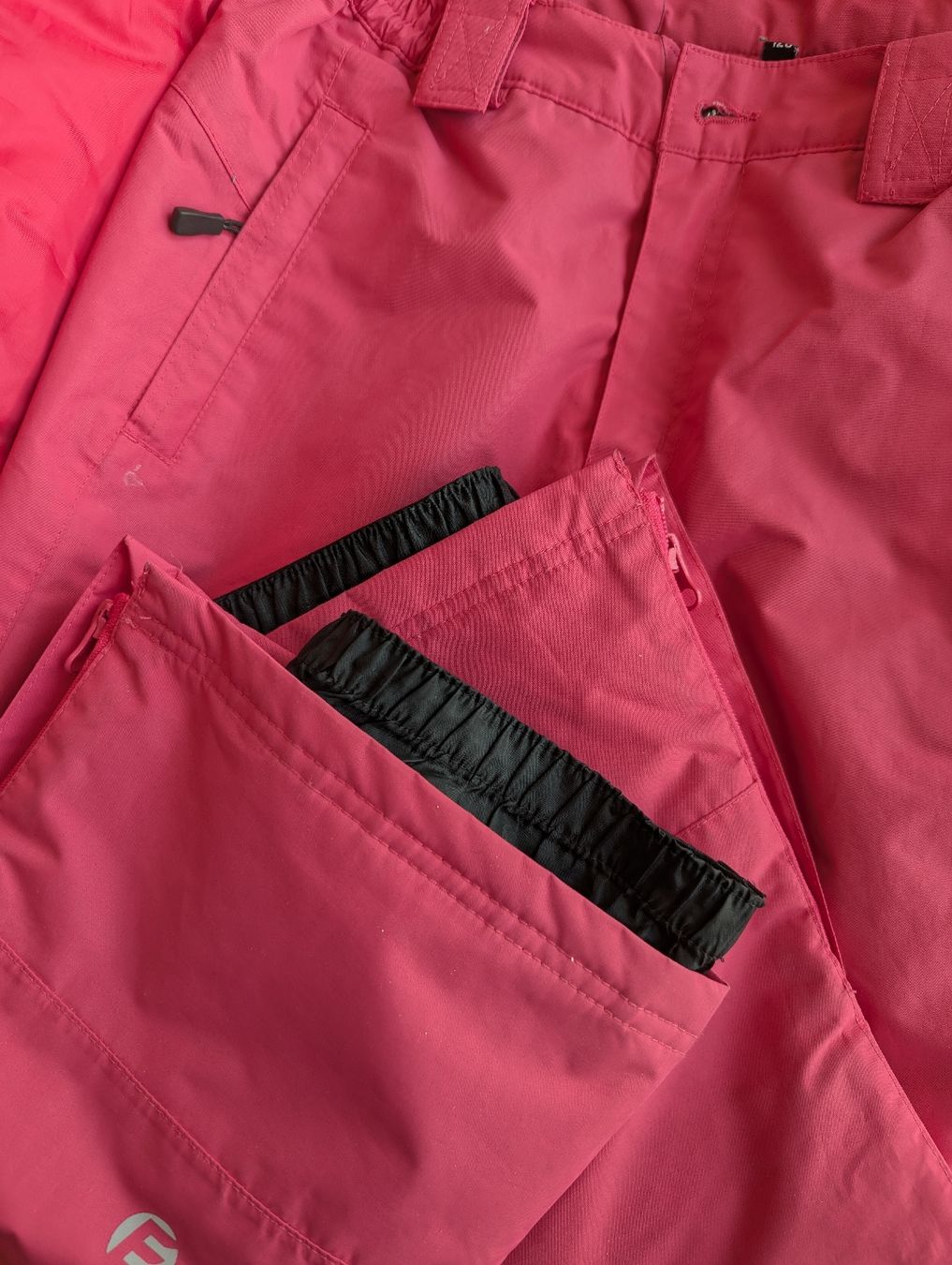 Icepeak Lotti & Set di vestiti: Icepeak Schneejacke und Hose Grösse 128 – Usato da Wallisellen venduto da Taurusit 2