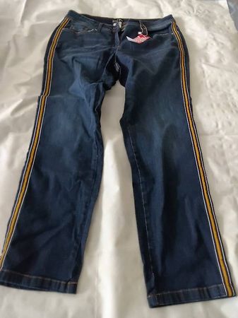 Jeans Neuf avec étiquette