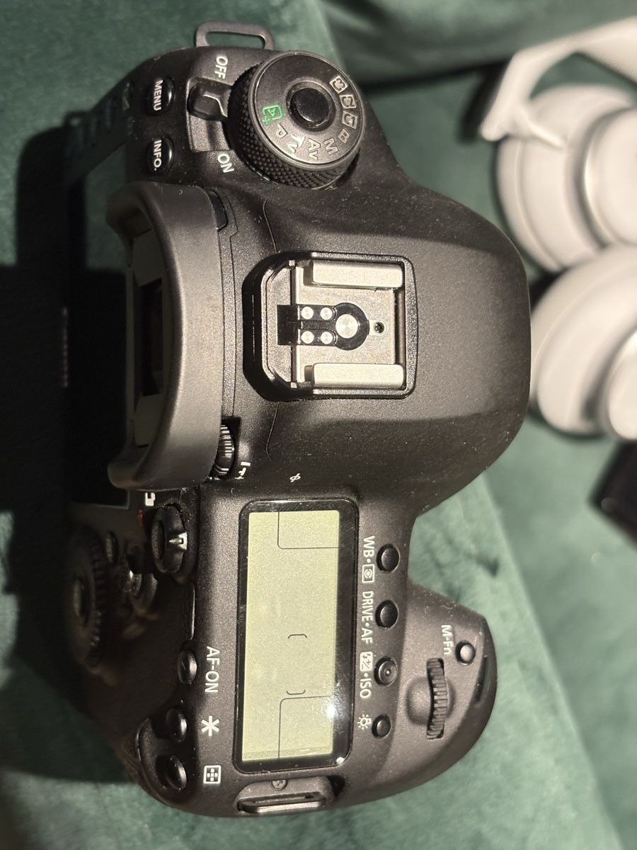 Canon Appareil photo: Canon EOS 5D Mark IV  – D'occasion à Wettingen par den_x2qq 3