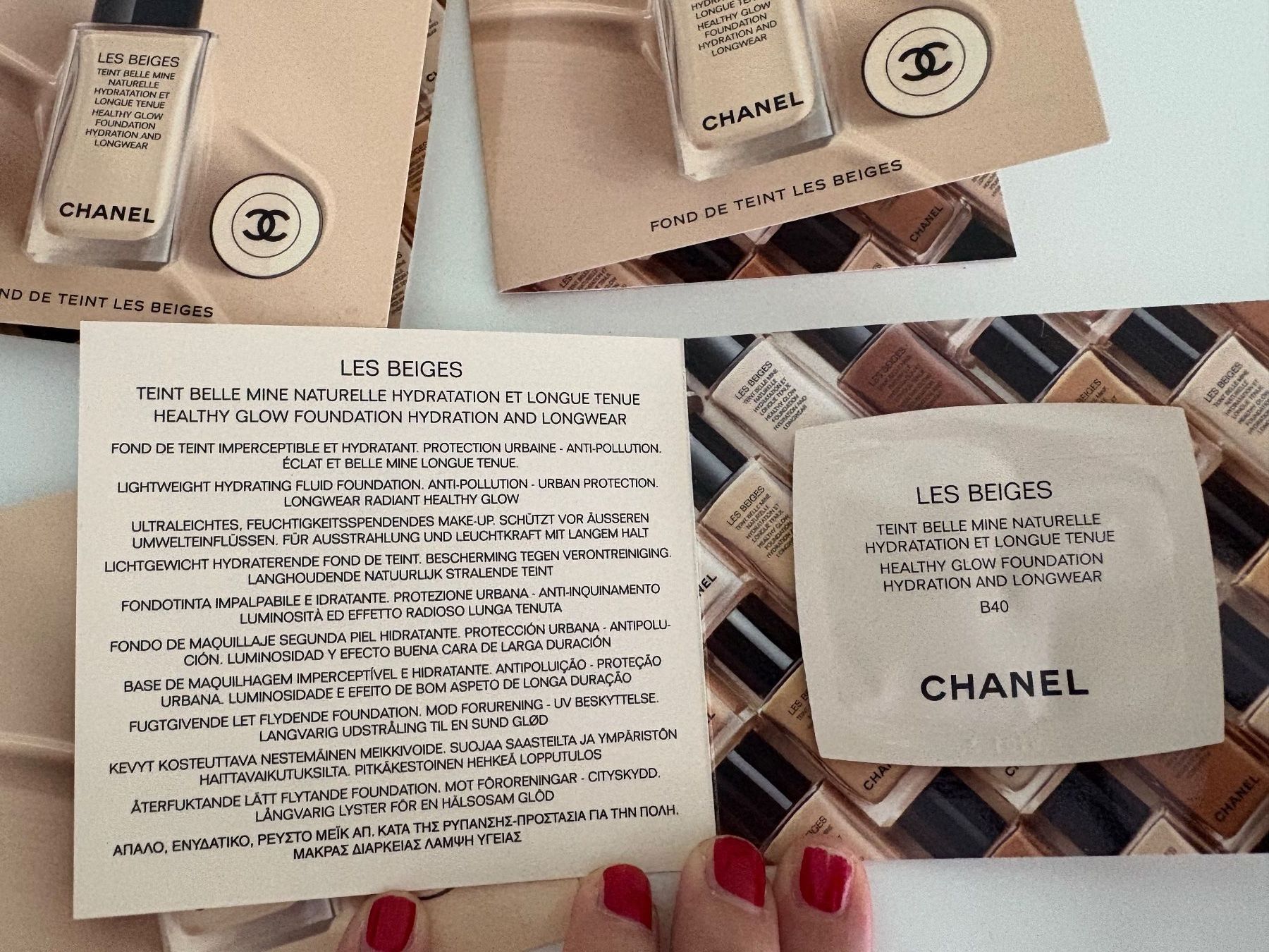 Chanel Maquillage: CHANEL LES BEIGES Teint Belle Mine B40 0.9ml 5x Samples – Neuf avec emballage d'origine à Muzzano par Sidney_3 1
