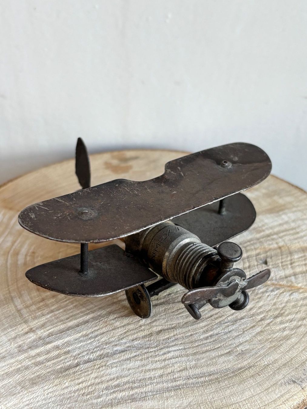 Figuren: Vintage Metall Kunst Flugzeug Trenchart – Gebraucht aus Horgen von uge_pd5p 1