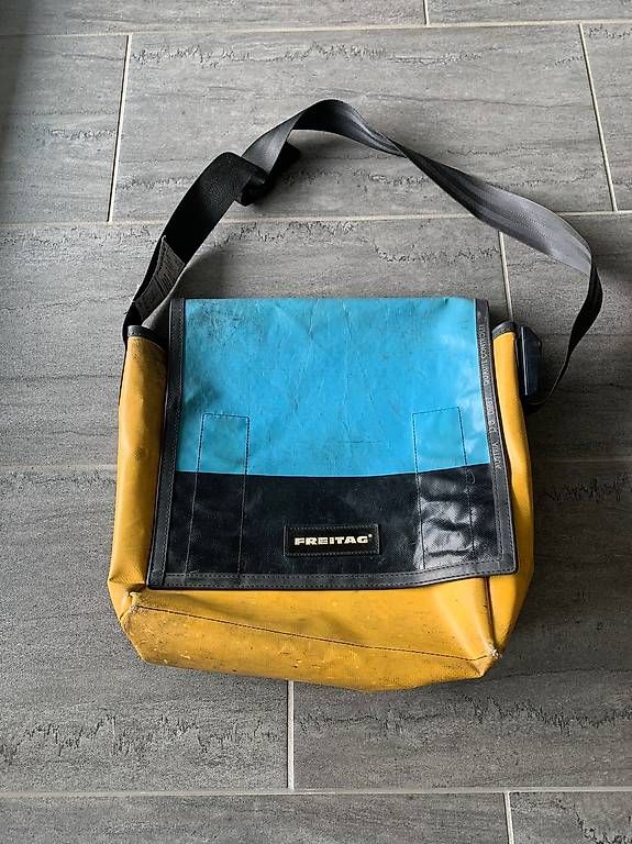 Taschen: Freitag Tasche 40x38  – Gebraucht aus Gränichen von Robei