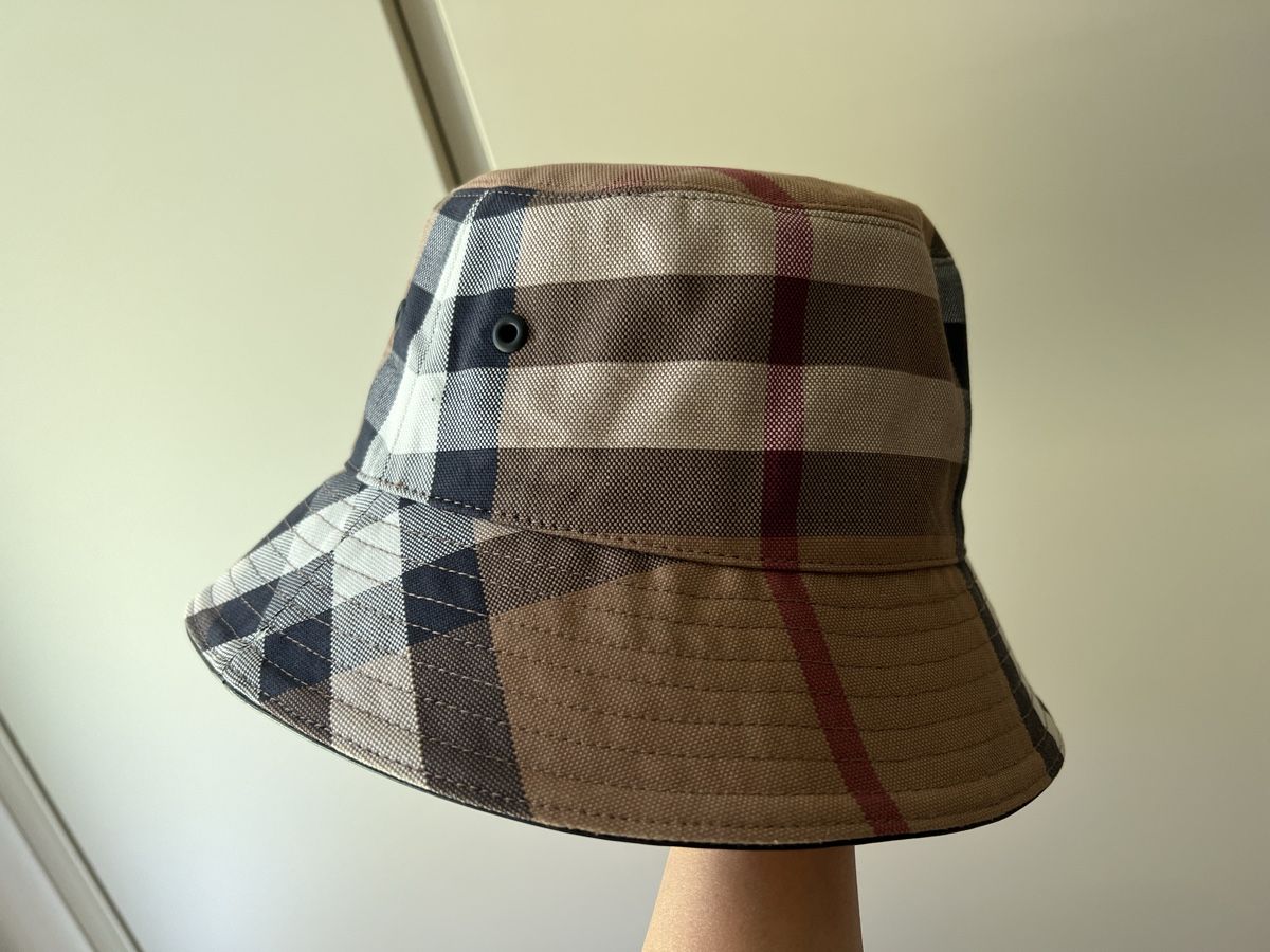 Burberry Hüte, Mützen & Caps: Burberry Bucket Hat Checked Canvas New – Neu (gemäss Beschreibung) aus Corsier GE von Karol_save_planet 1