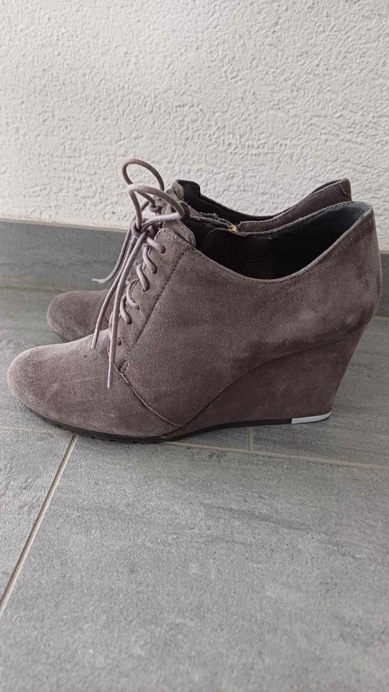 Clarks Damenschuhe: Clarks (35) – Gebraucht aus Müntschemier von Kinako 2