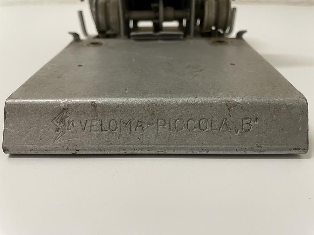 Macchine rilegatrici: Alter Locher, Veloma Piccola "B" – Usato da Schwerzenbach venduto da Tamama 5