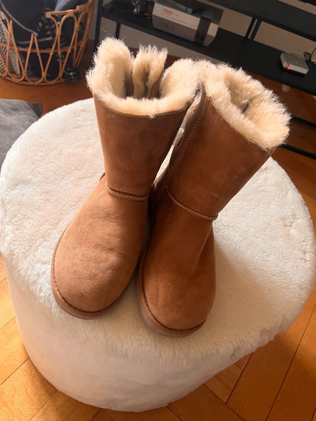Ugg Scarpe da donna: UGG comme Neuve mise une fois – Usato da Lutry venduto da Lolo1600 1