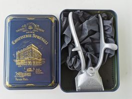 Antike Haarschneidemaschine silbrig Nr00