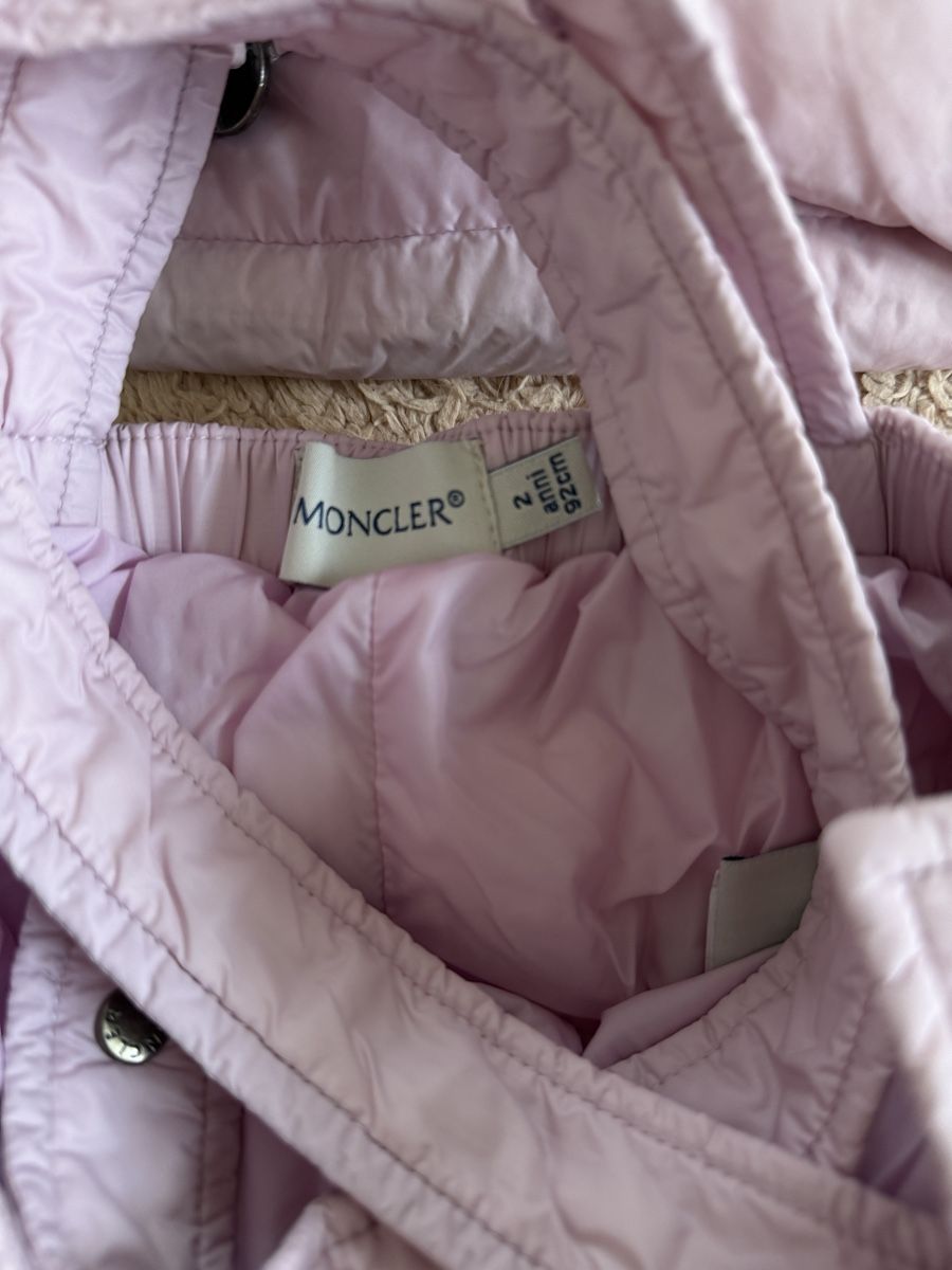 Moncler Kleiderpakete & -sets: Moncler Jacket and trousers – Gebraucht aus Kilchberg ZH von areitiou 3