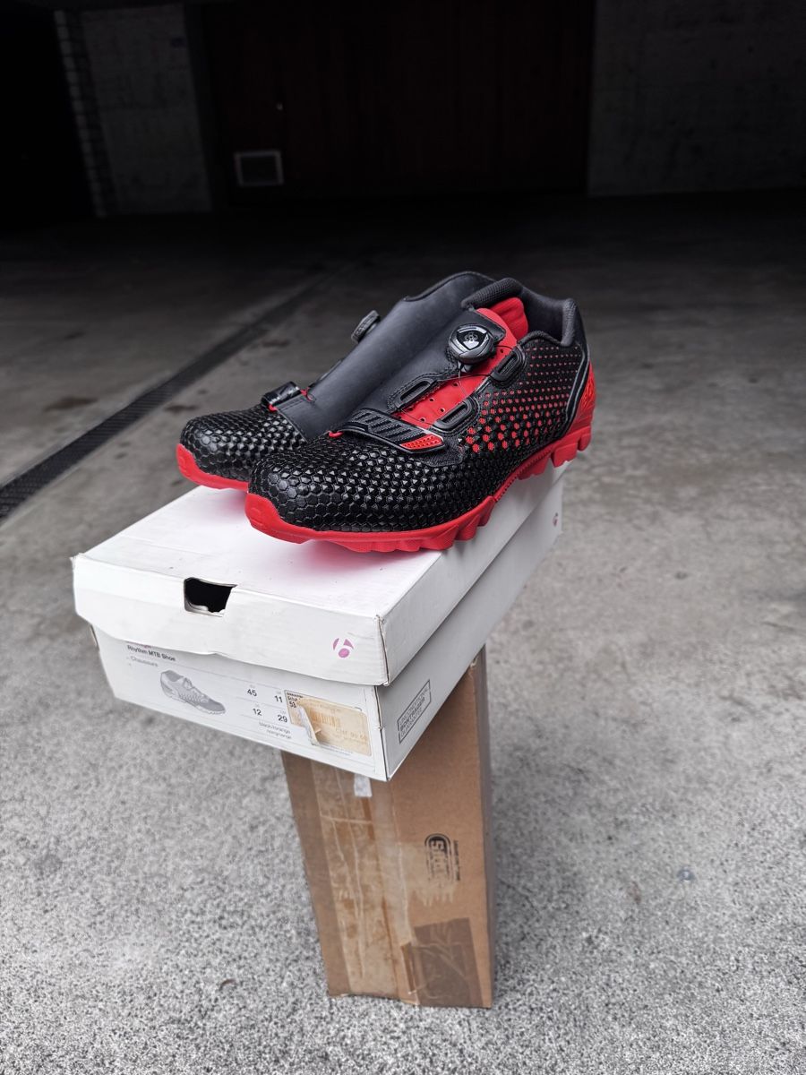 Scarpe da uomo: Velo Schuhe Neue  – Usato da Steffisburg venduto da mer_jv9f