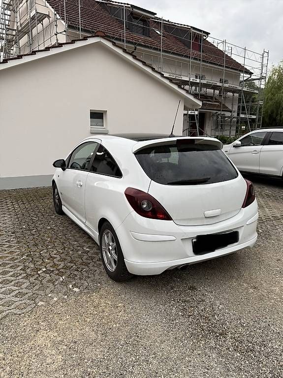 Opel Automobili: Opel Corsa D 14 OPC Line – Usato da Wölflinswil venduto da nad_b6sx 1