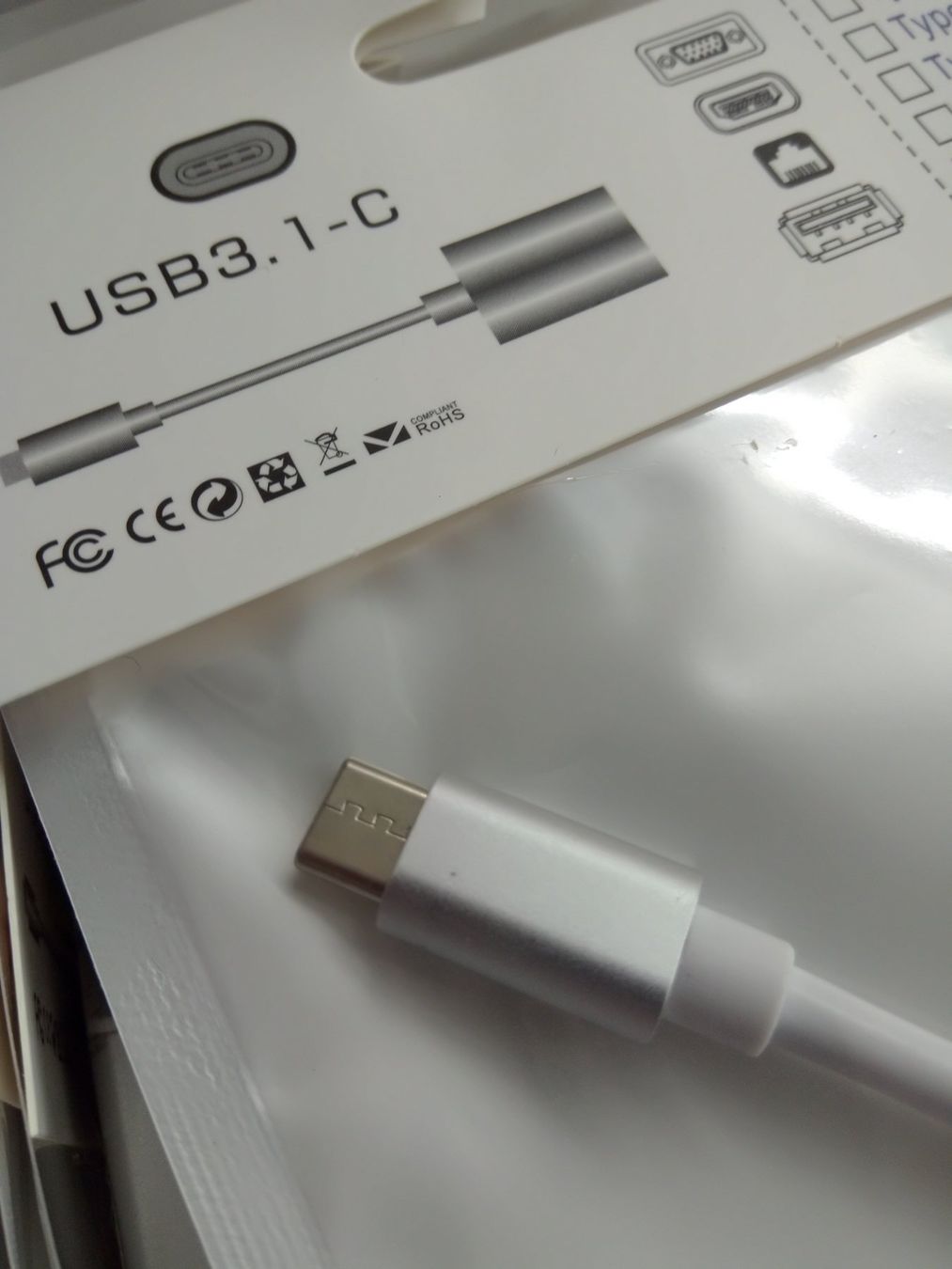 Câbles: USB Type C zu VGA Adapterkabel – Neuf avec emballage d'origine à Ermatingen par rik4rdo 1