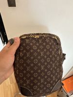 Louis Vuitton Camara Bag