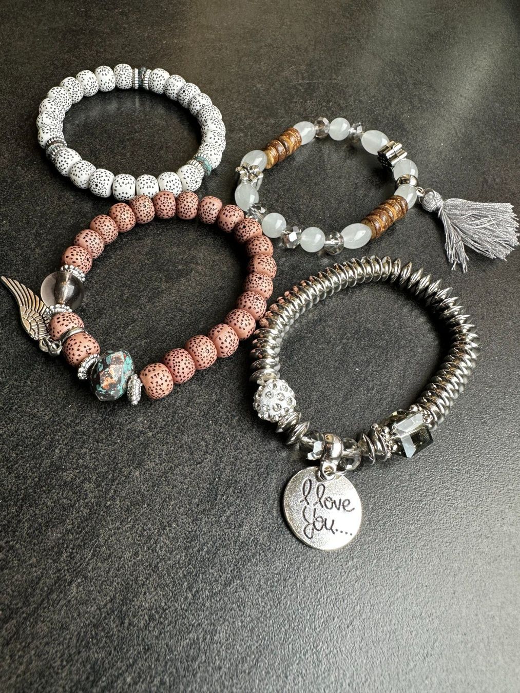 Bracciali & Braccialetti: 4er Set Armbänder Modeschmuck verschiedene Designs Top – Nuovo e nell'imballaggio originale da Kesswil venduto da mie_g89p 2