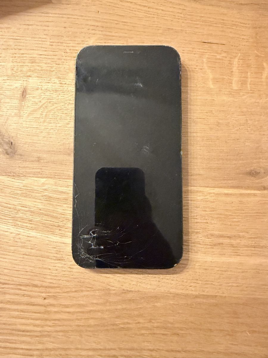 Apple Telefoni cellulari / Smartphones: Apple iPhone 12 Pro Max - stark beschädigt – Difettoso da Mühleberg venduto da Sherrmann17 1