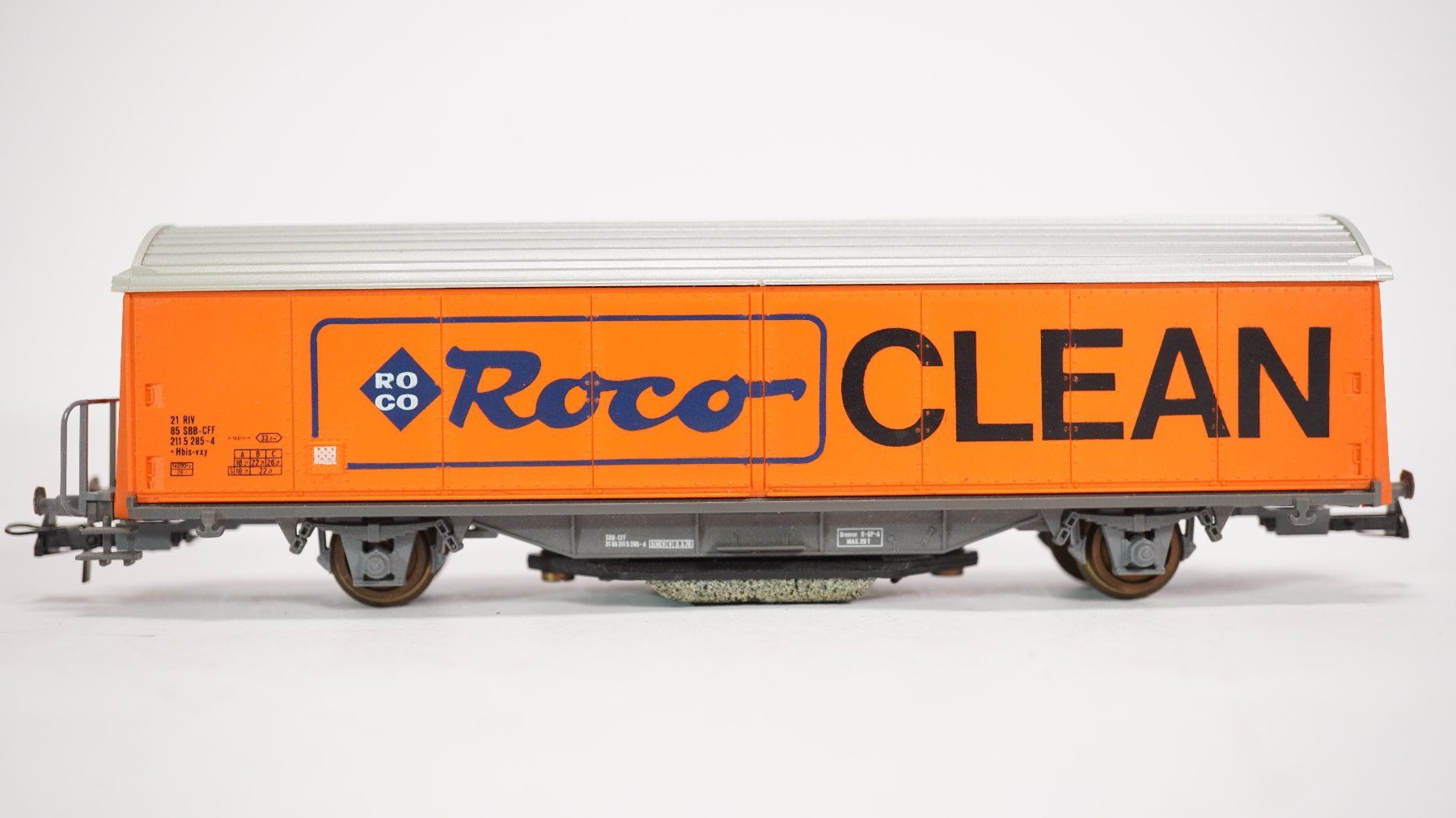 Roco Modelleisenbahnen: e51 Roco 46400 SBB Güterwagen Roco Clean – Gebraucht aus Thun von evinka_gmbh 1