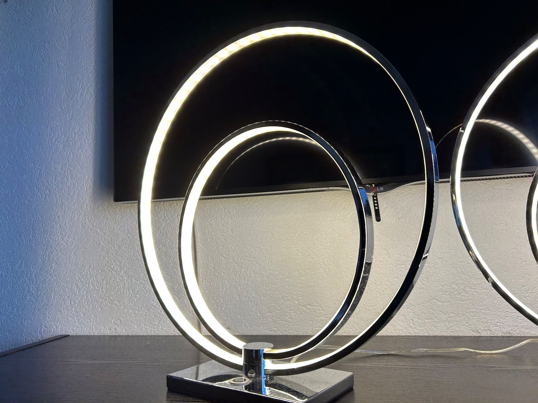 Lampen: LED Tischlampen Set Ring Design Chrom gebraucht – Gebraucht aus Murten von zia_6czz 2