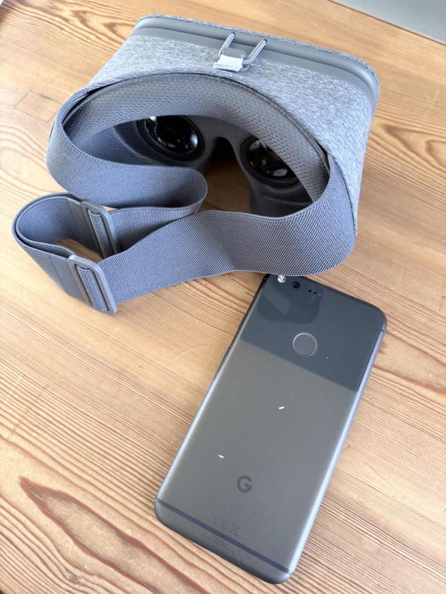 Google Telefoni cellulari / Smartphones: Google Pixel VR Set with Phone 32GB – Usato da Waldkirch venduto da ItaloFam 1