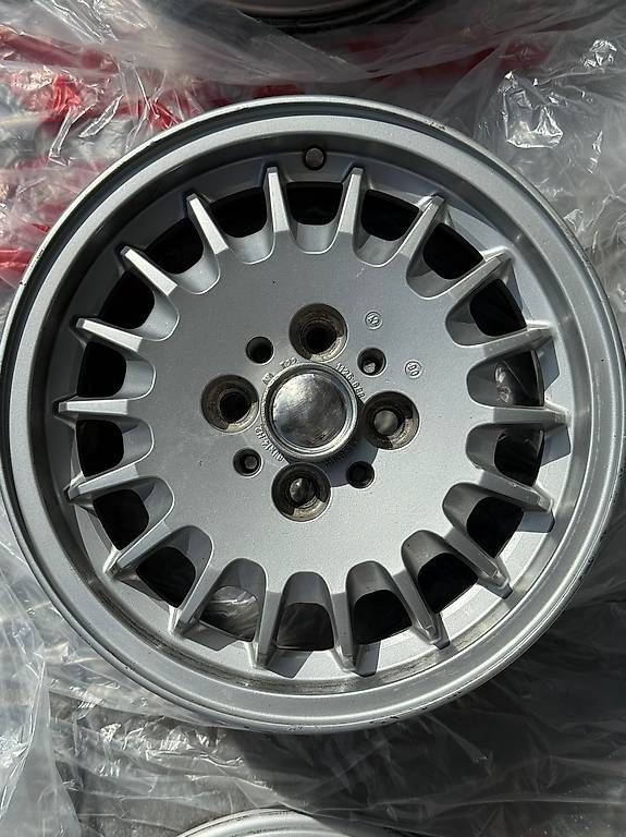 BMW Felgen: Bmw e30 Felgen – Gebraucht aus Selzach von rob_l9ly 3