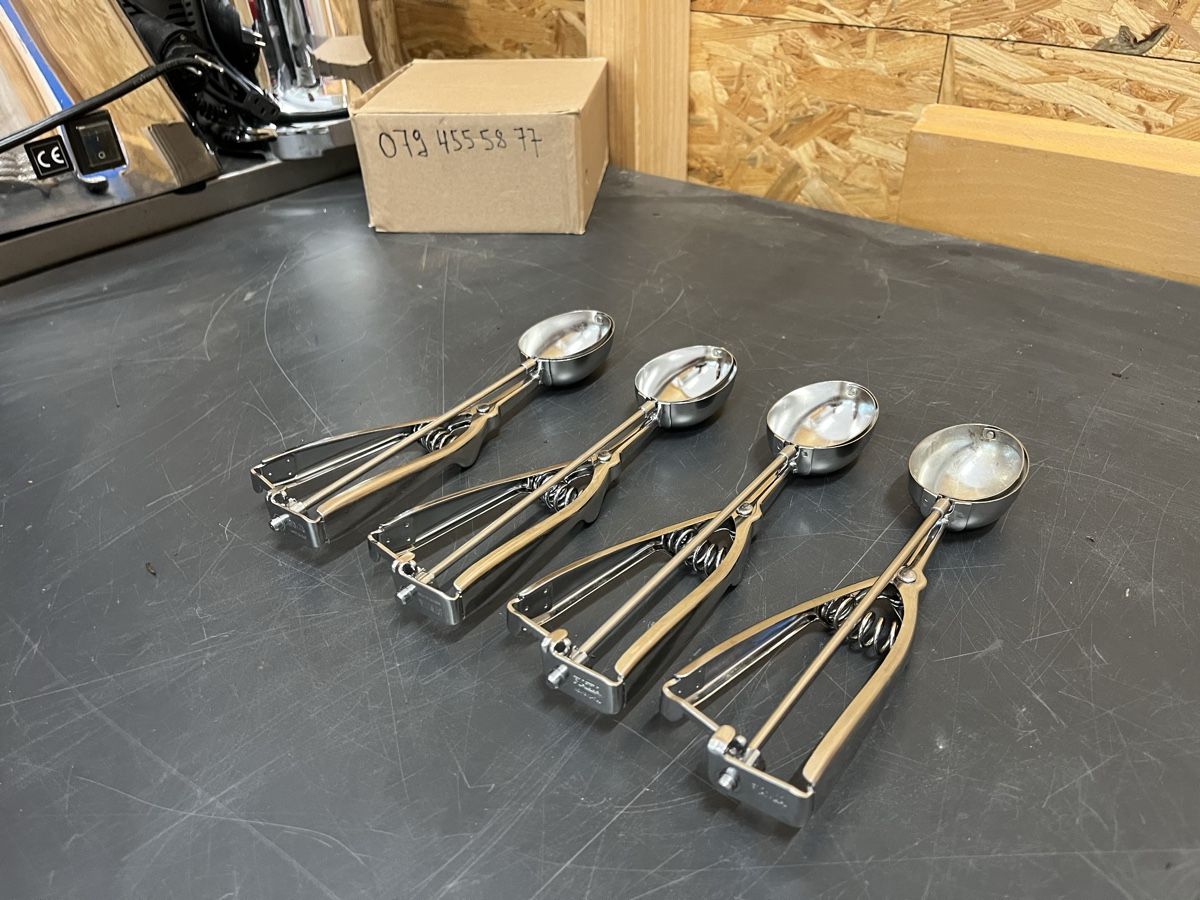 Elettrodomestici da cucina: 4 Piazza Glacelöffel Nocke – Usato da Dittingen venduto da Cervolino77 2